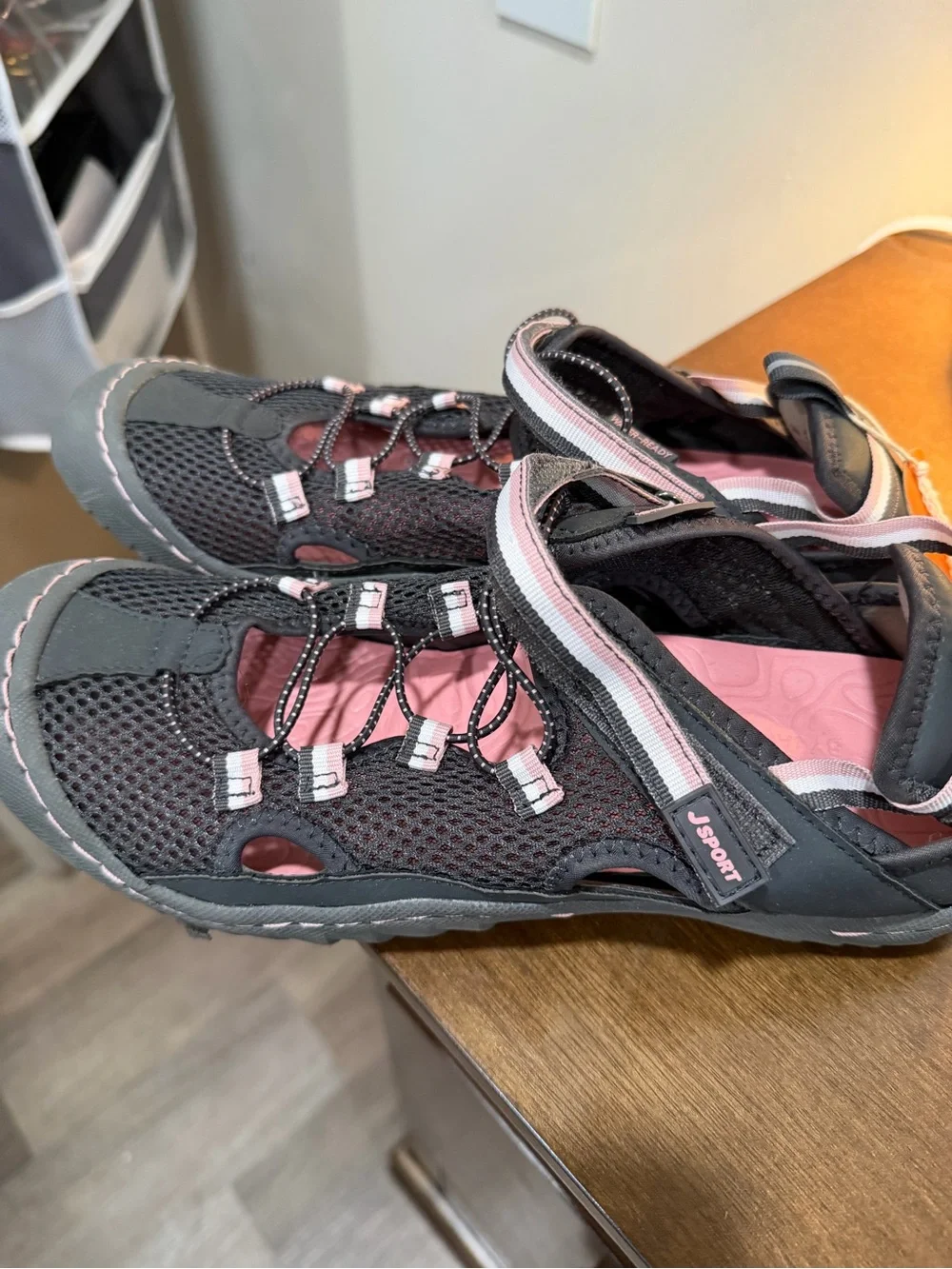 Women Grey and Pink Water-Ready Active Sandals